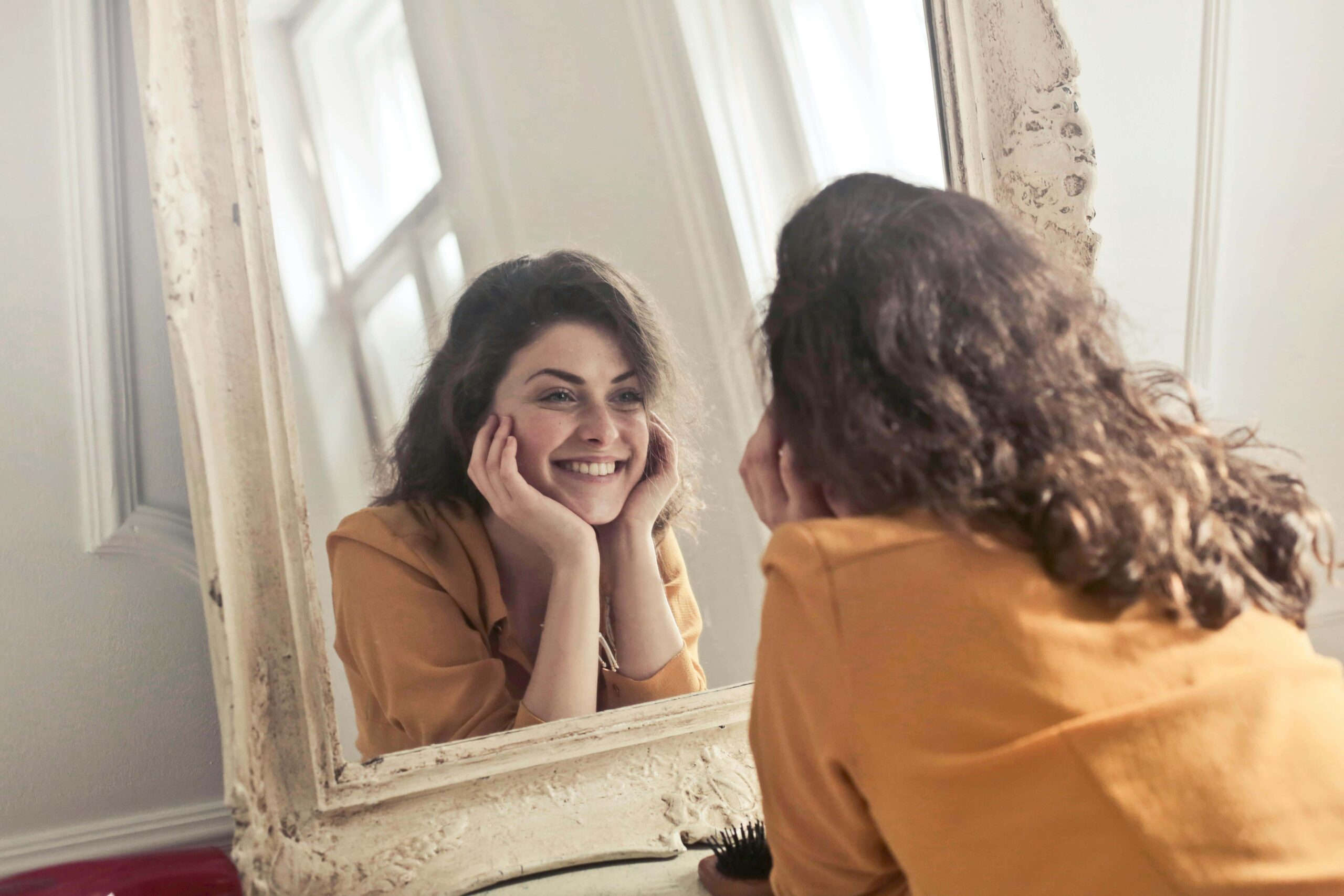 girl in mirror